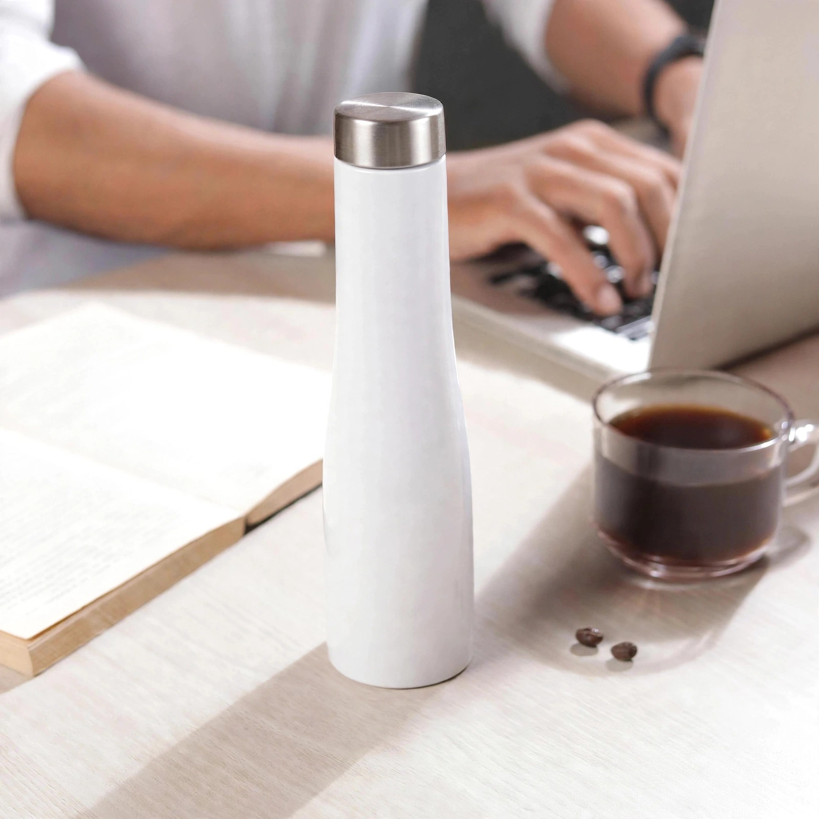 Personalized Bottle 1L With Laser Engraving - Premium Stainless Steel Bottle - Image 4